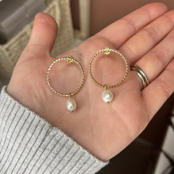 Allison Pearl Earrings